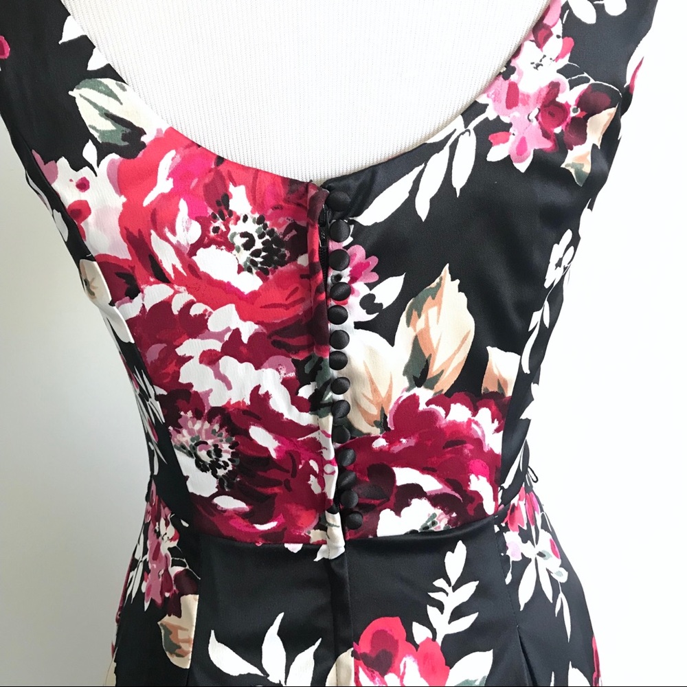 White House Floral Silky Fit and Flare Dress - Picture 5 of 6